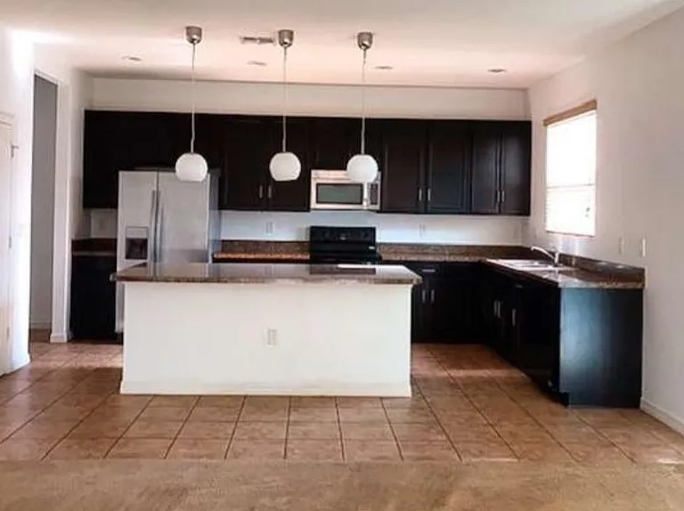 998 Hermosa Way — Photo 3
