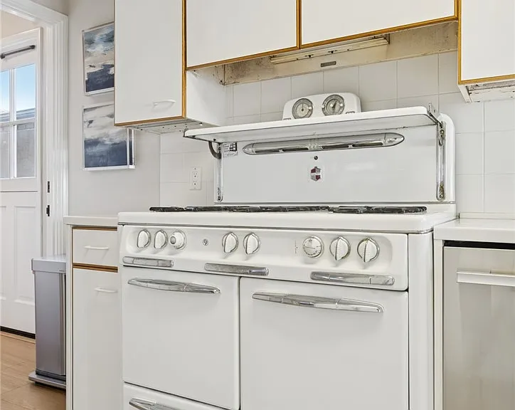 2732 Bayshore Dr — Photo 14