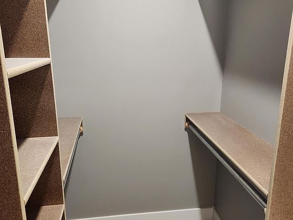 Master Bedroom walk in closet