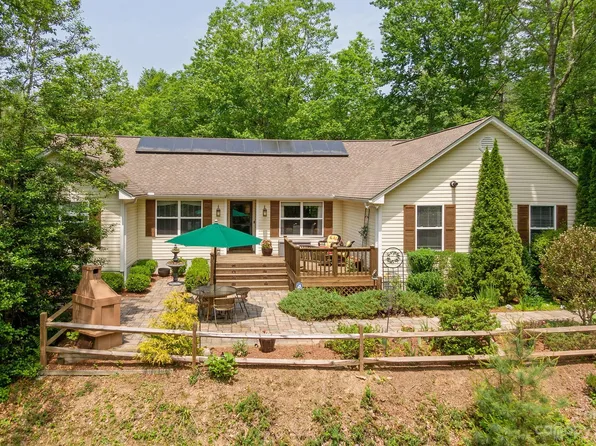 115 S Greenbriar Woods Rd, Hendersonville, NC 28739