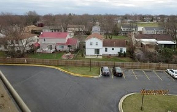 5th image of 5 E Carriageway Dr APT Penthouse 09