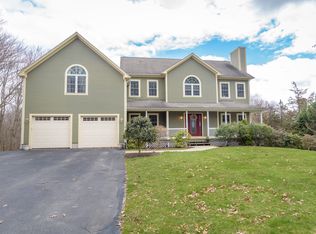 173 Cassandra Ln, North Kingstown, RI 02852