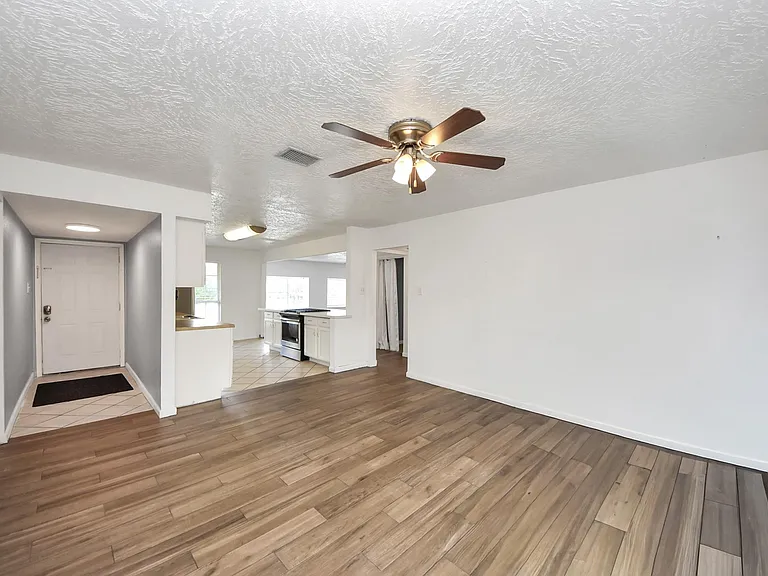 7414 Battlewood Dr — Photo 6