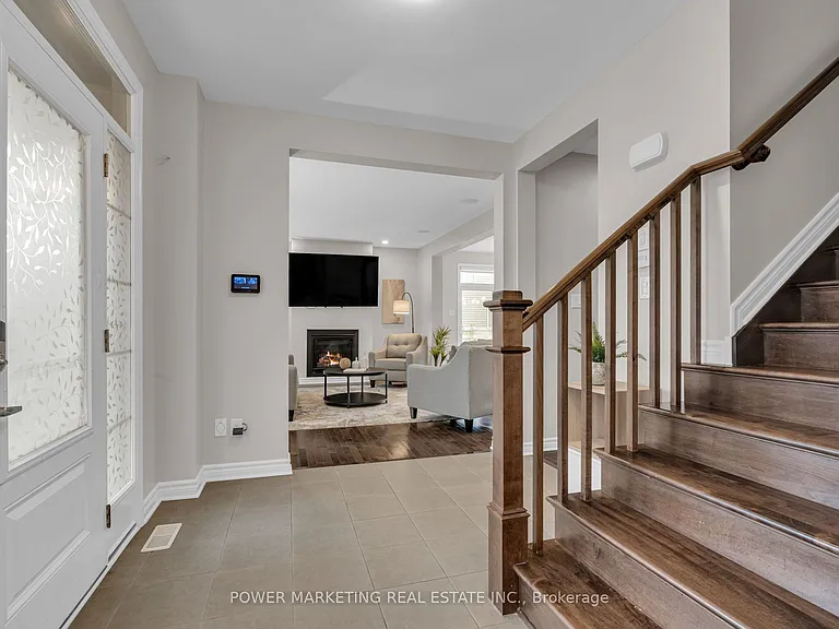 208 Alex Polowin Ave — Photo 15
