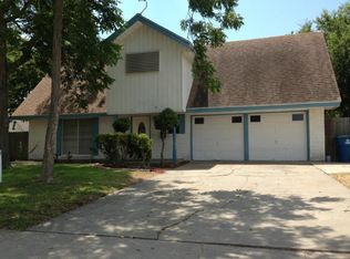 1114 Polaris Dr, Portland, TX 78374