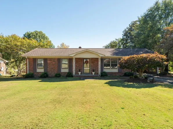 616 Heathwood Dr, Taylors, SC 29687