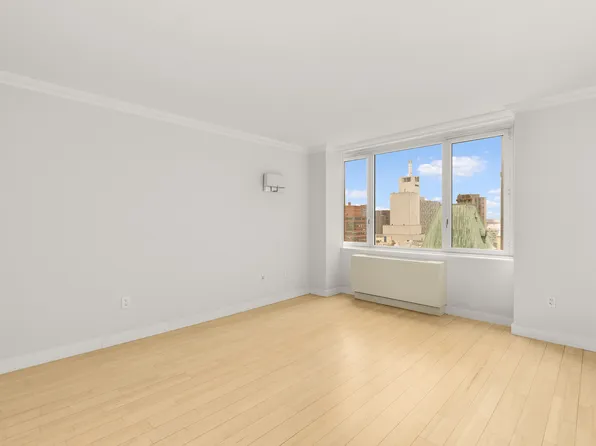 322 W 57th St, New York, NY