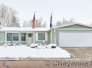 2317 Helen Ave, Cheyenne, WY 82007
