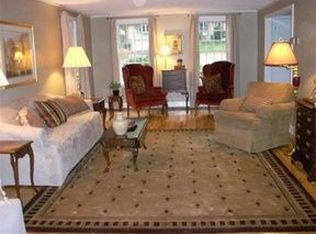 12 Penobscot St, Medfield, MA 02052