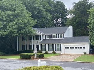 605 Barrington Way, Roswell, GA 30076