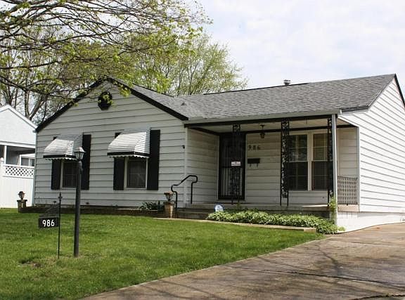 2nd image of 986 Harwood Dr