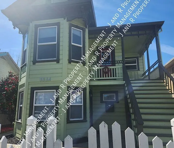 3334 Y St — Photo 1