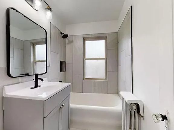 2nd image of 12479 Cedar Rd Unit 301