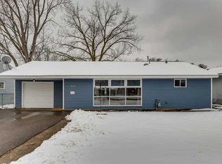 5949 Hampshire Ave N, Crystal, MN 55428