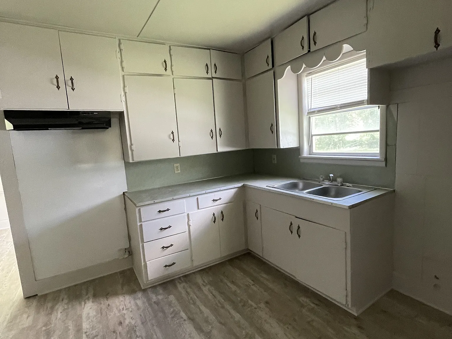 223 S Ash - 1 — Photo 2