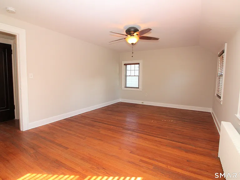 53 Lilac Ave — Photo 19