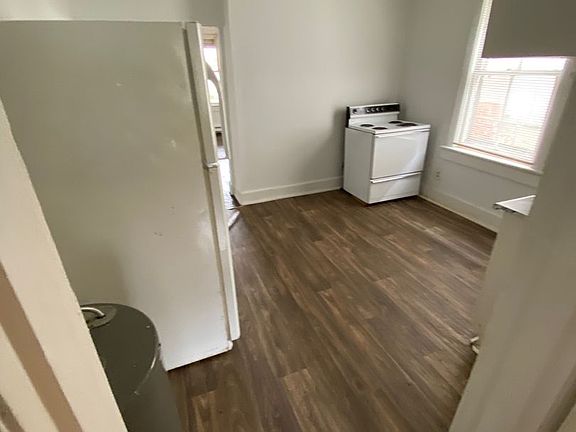 4th image of 1219 Campbell Ave APT A