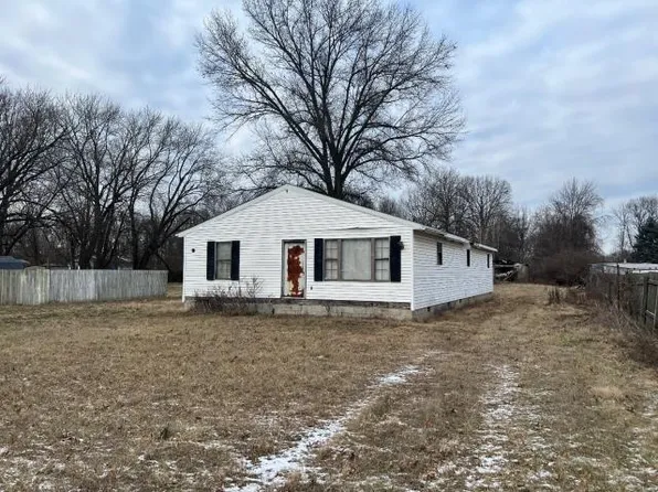 2820 Drake Rd, Columbus, OH 43219