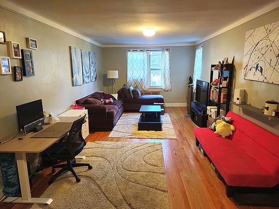 3rd image of 11020 71st Ave