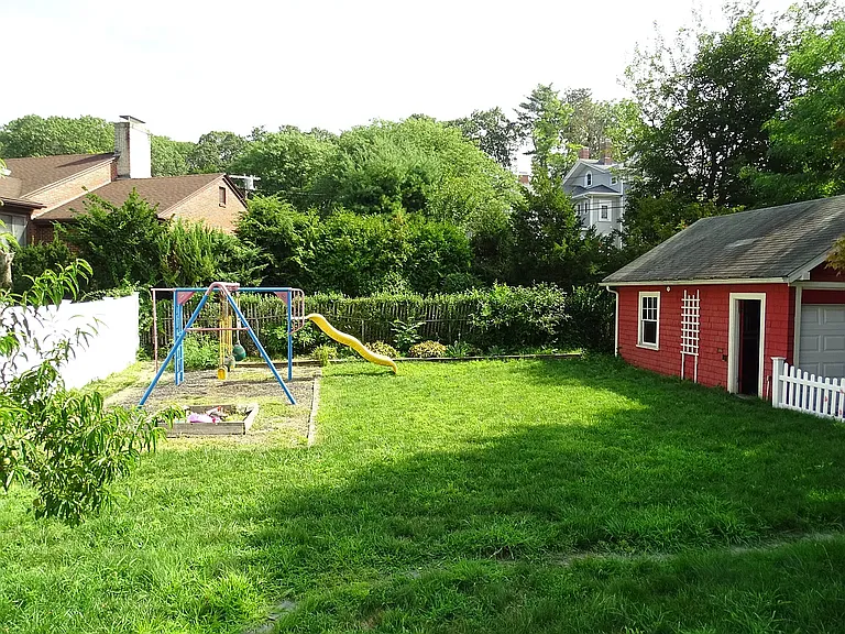29 Oliver St #1 — Photo 7