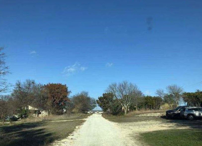 2nd image of 134 County Road 1811