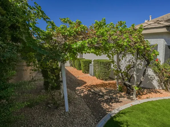 490 Beaconwood St, Henderson, NV 89052