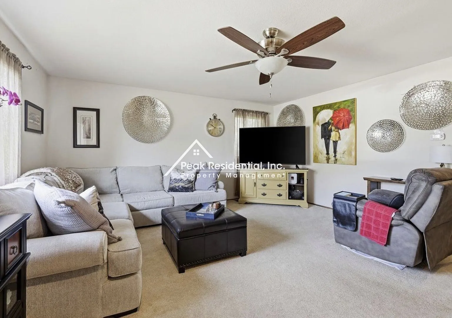 Wonderful 2bd/2ba Folsom Duplex With 2 Car Garage! — Photo 4