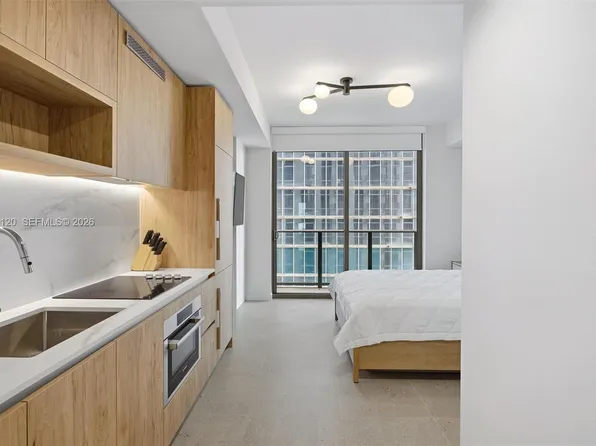 11 NE 6th St #1906, Miami, FL 33132