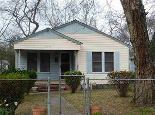 1713 Timpson St, Longview, TX 75602