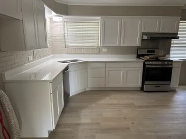 323 Caroline St, New Iberia, LA 70560