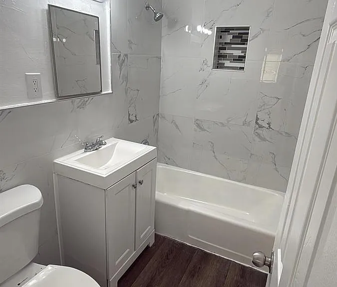 1021 Henrietta Ave #1 — Photo 6