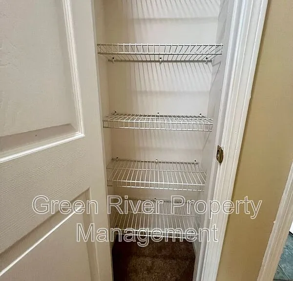 13140 Staffordshire Dr S — Photo 21