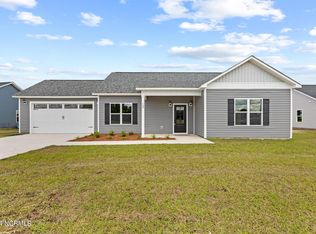 103 Adams Landing Way, Maysville, NC 28555