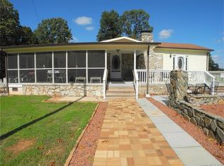 1952 Shoal Rd, Lincolnton, NC 28092