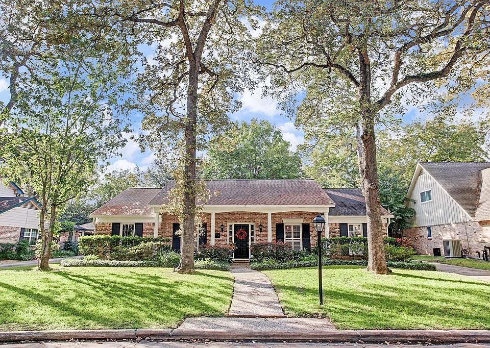 Welcome home to 515 Patchester!