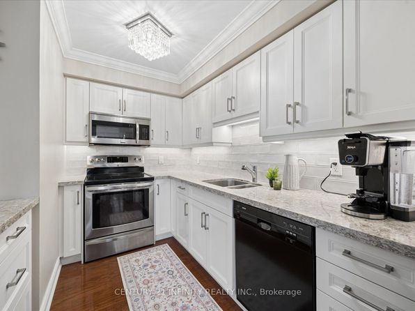 50 Richmond St E Unit 635, Oshawa, ON L1G 7C7