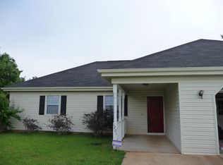 1201 Sardis Ln, Warner Robins, GA