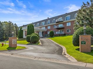 8651 Basswood Rd UNIT 303, Eden Prairie, MN 55344