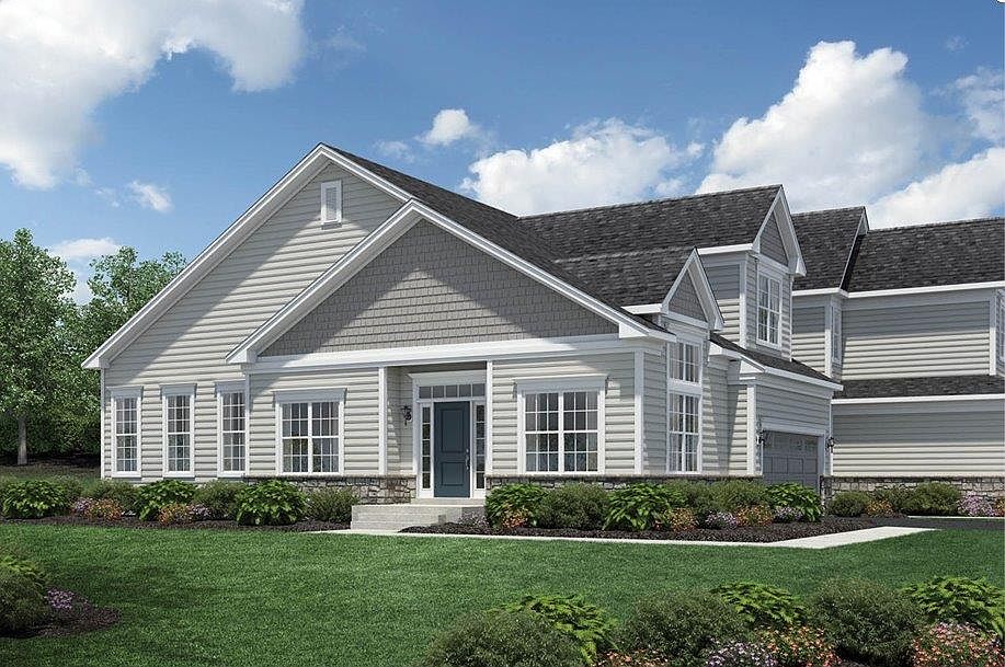 1st image of 2552 Oxford Cir #21