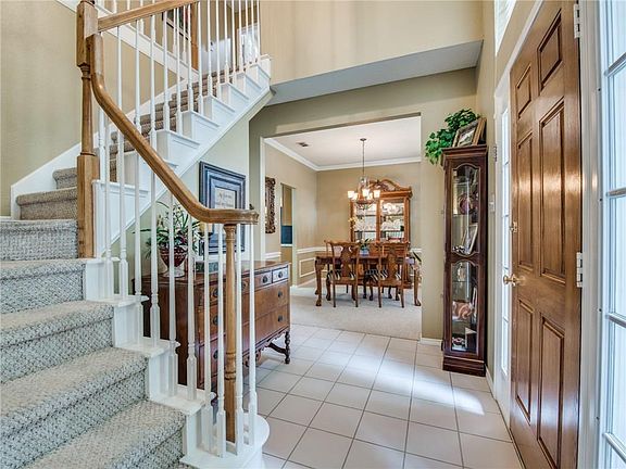 4th image of 5310 Cambridge Ct