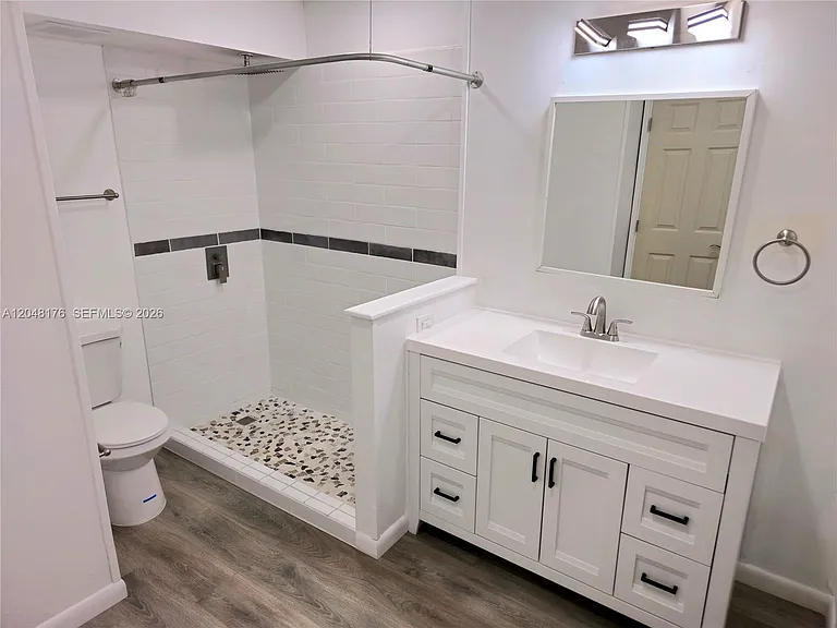 2025 NE 164th St #710 — Photo 9