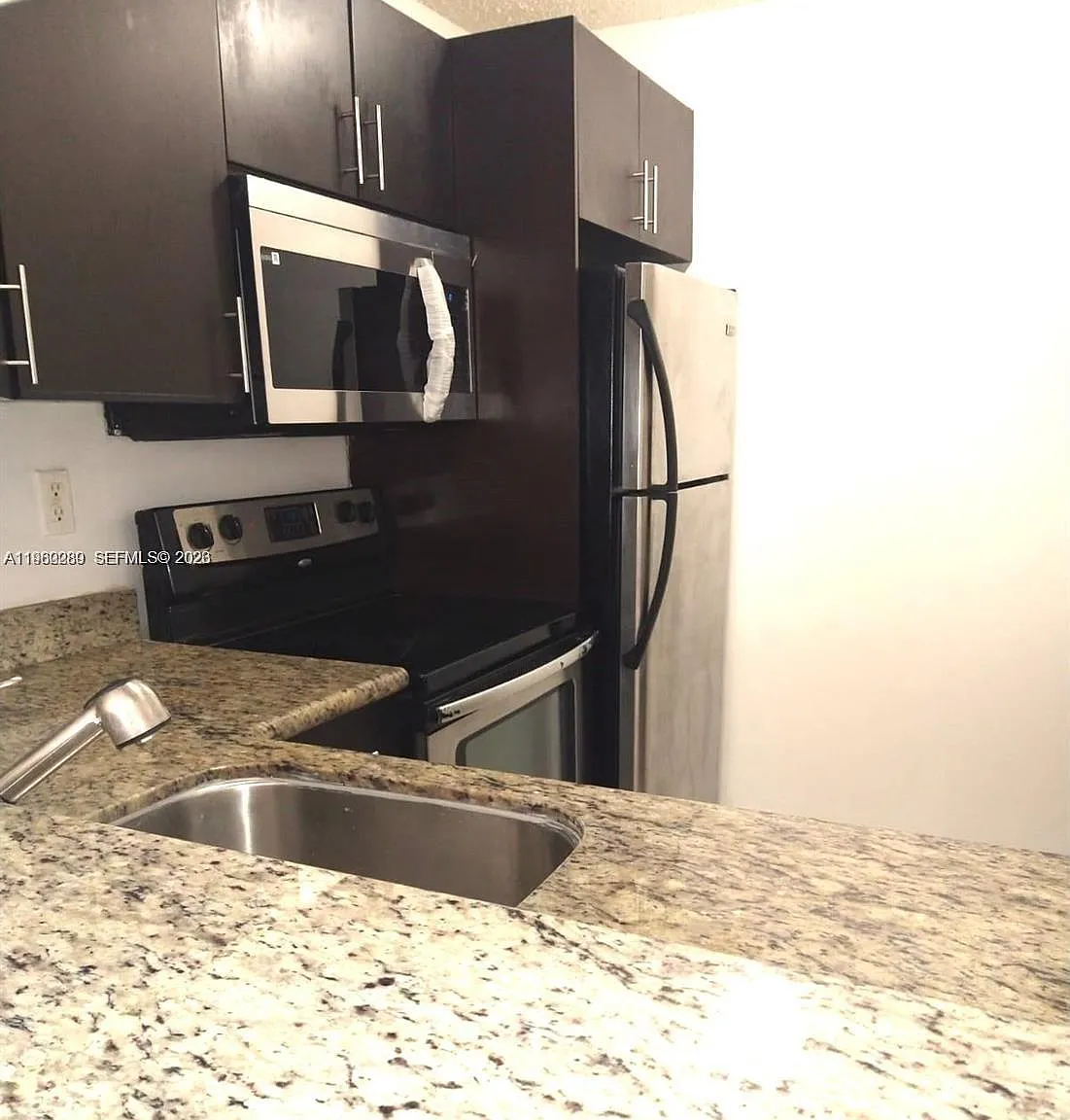 Montecarlo Condo — Photo 3