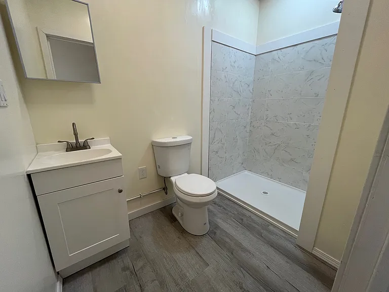 170 Meriden Rd #3 — Photo 21