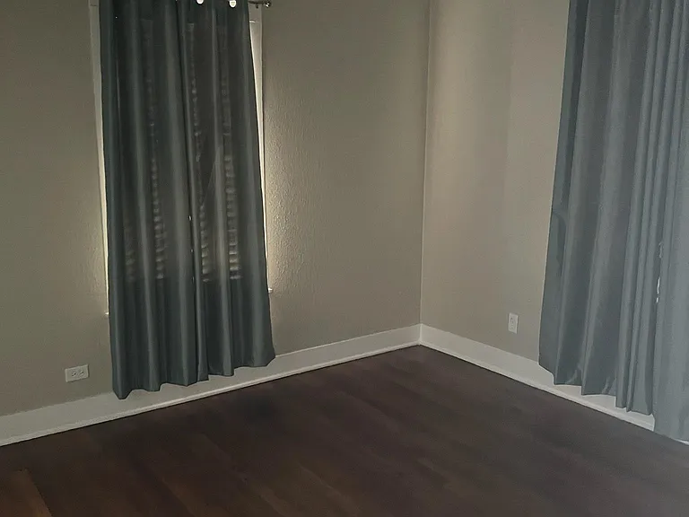 135 Koehler Ct — Photo 9