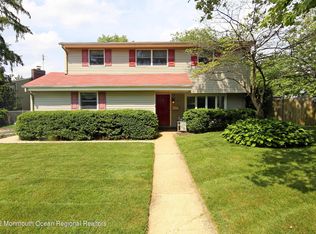 2 Fox Dr, Hazlet, NJ 07730