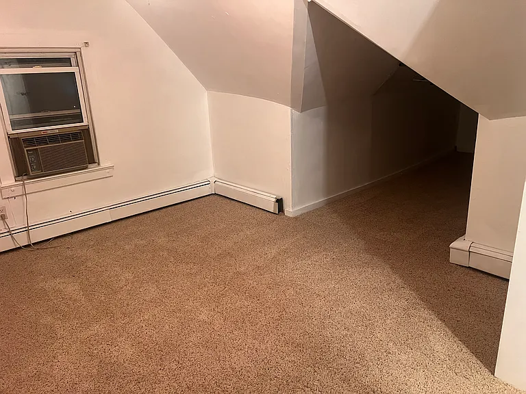 123 Elm St — Photo 9
