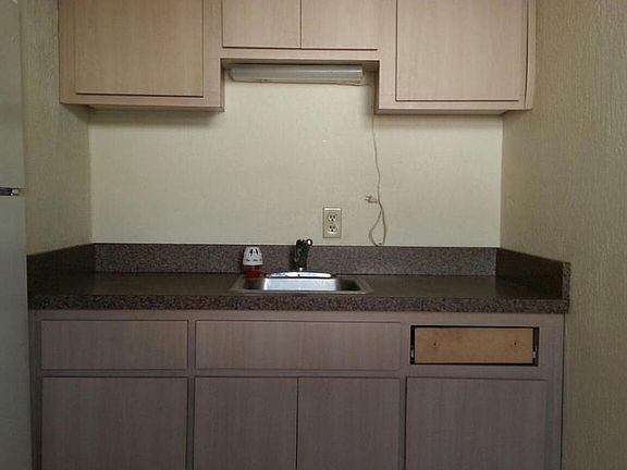 2nd image of 211 Circle Dr APT 25C