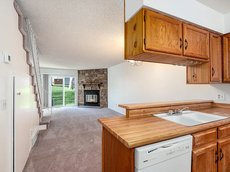 8972 W Dartmouth Pl — Photo 6