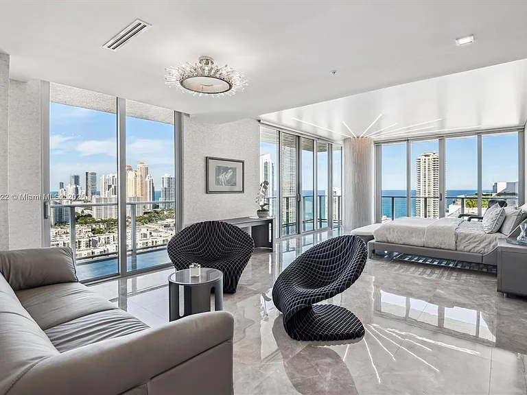 330 Sunny Isles Blvd #5-UPH04 — Photo 15