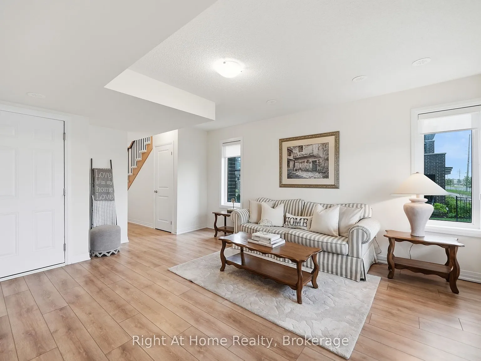 3 bed, $3,300 — Photo 4